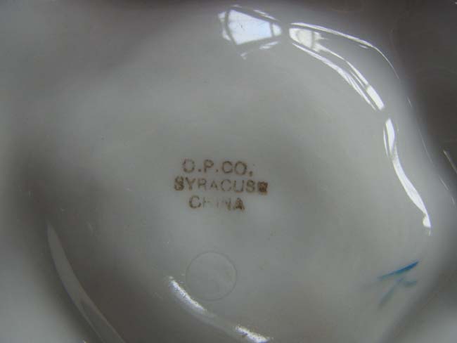 A late 19th century hand painted oyster plate circa 1890 — image 2
